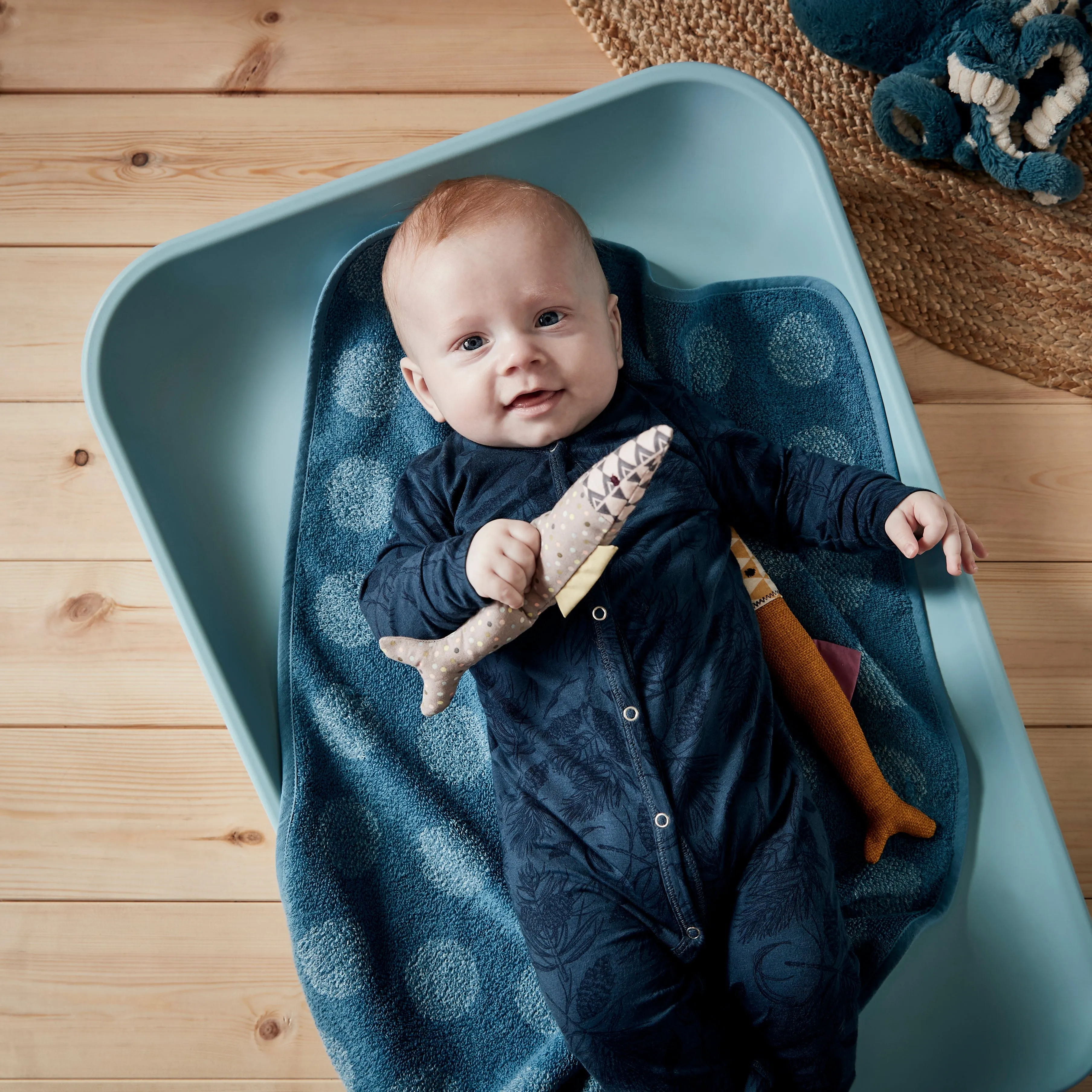 Leander, Matty Changing Mat