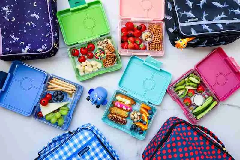 Yumbox Snack 3 Compartment Bento Box: Malibu Purple - Magical Unicorn